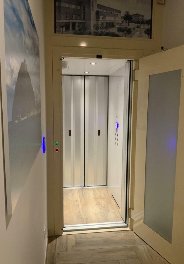 Ricaroka Hotel 阿尔本加 外观 照片
