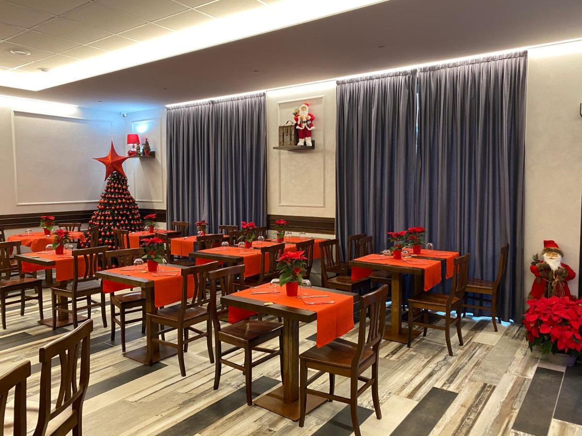 Ricaroka Hotel 阿尔本加 外观 照片